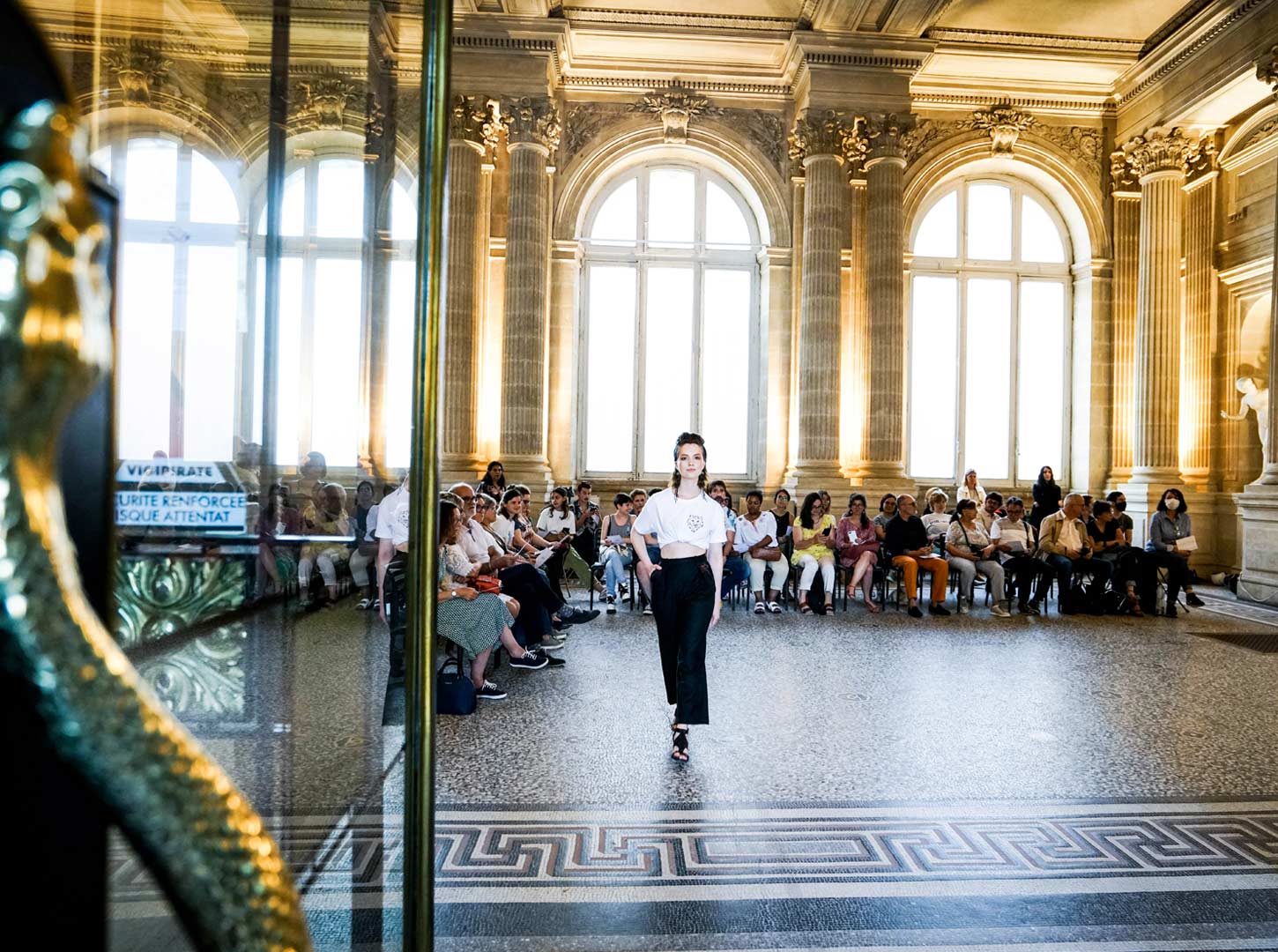 ecole-et-formation-des-métiers-d’arts-de-bordeaux-defile-rosa33